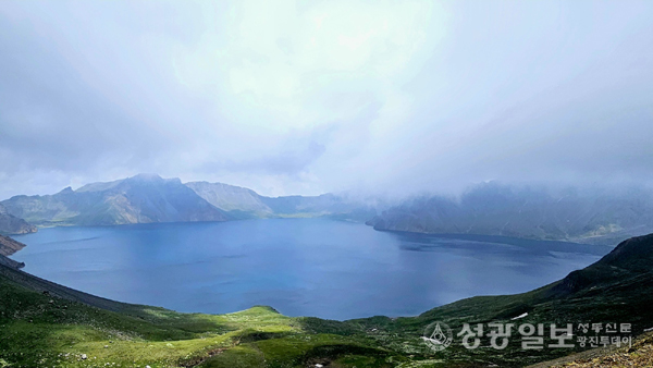 북파에서 본 백두산 천지